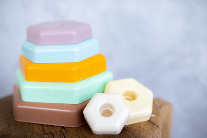 Vistvæn leikföng / eco / leikföng / lífrænt plast / þroskaleikföng / staflturn / LaríLei / Larí Lei / sniðugar gjafir / sniðug gjöf / Elfiki
