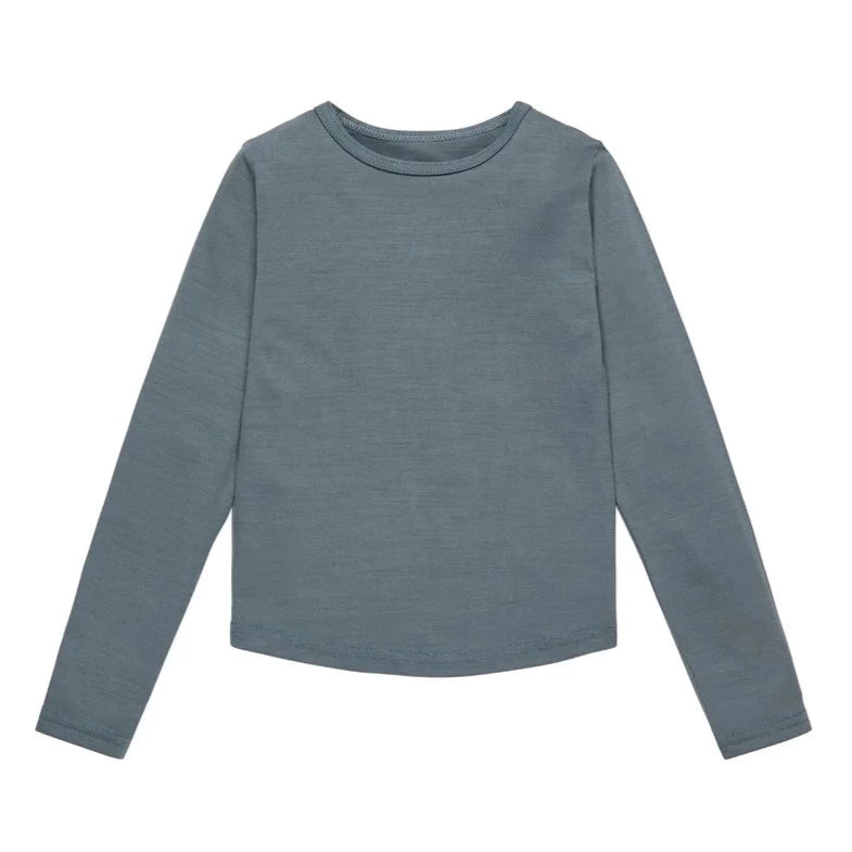 ullarföt, ullarbolur, föðurland fyrir krakka, barnaföt, mjúk barnaföt, blá peysa, merino ull peysa, smalls merino wool, hlý barnföt, larílei, larí lei