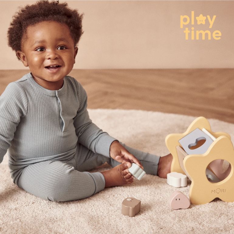 Samfella / Síðerma samfella / fíla samfella / Hareem buxur / fíla buxur / sett / samfella og buxur / GOTS vottað / lífræn bómull / mjúk barnaföt / barnaföt / ungbarnaföt / stjarna, viðarbox með kubbum, viðarleikföng, mori, leikföng, viðarstjarna, púsl, þroskaleikföng, LaríLei, Larí Lei, sniðug gjöf, skírnargjöf, jólagjöf fyrir börn, jólagjöf,  gjafapakki, gjafapakkar