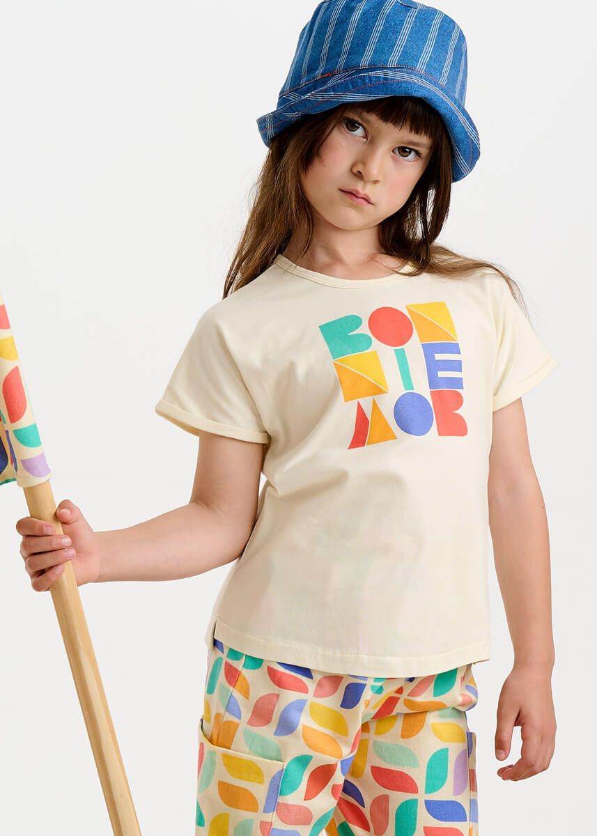 Vistvæn leikföng / eco / leikföng / lífrænt plast / bílar / bílaleikur / steypubíll / stór bíll / LaríLei / Larí Lei / sniðugar gjafir / sniðug gjöf / Elfiki /mjúk barnaföt, stutterma bolur, léttur fatnaður, the bonnie mob, lífræn bómull, jólagjöf fyrir börn, jólagjöf,  gjafapakki, gjafapakkar